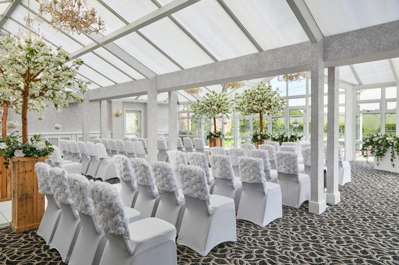 Lion Quays Resort Chirk Exterior foto